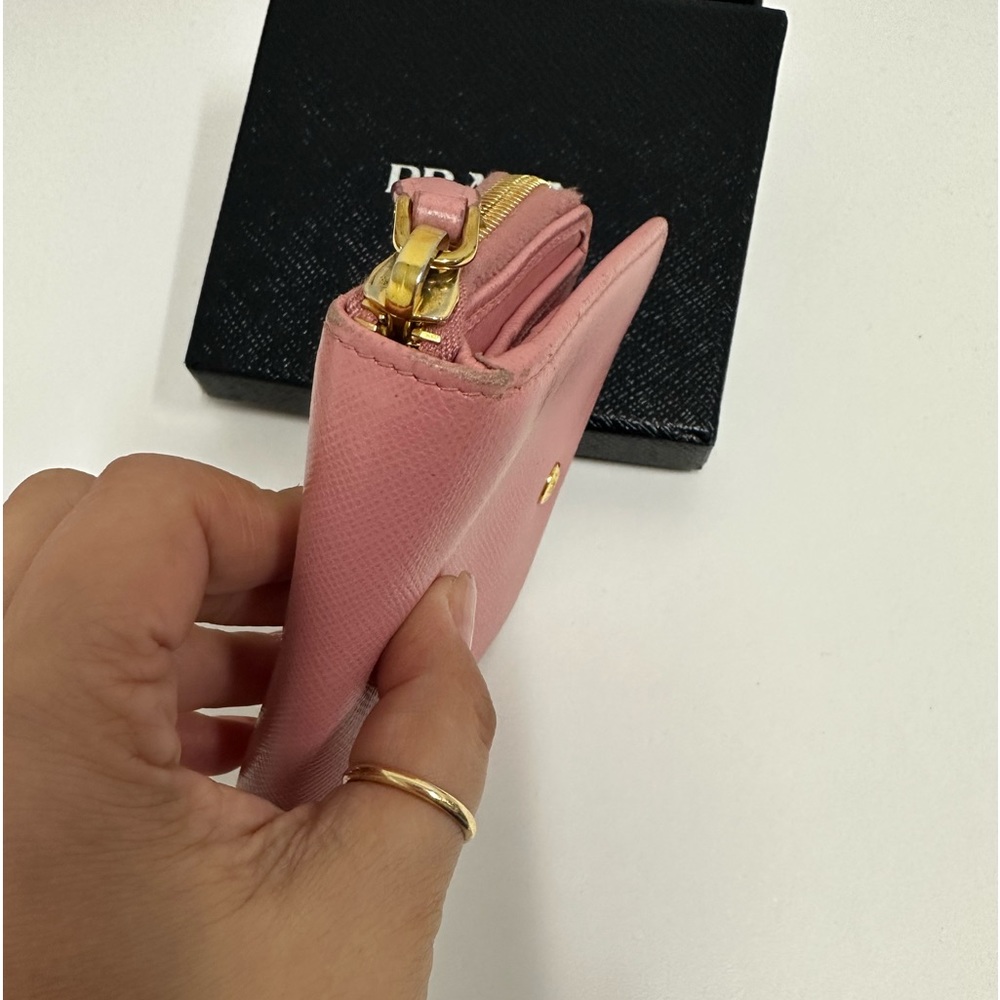 Prada Wallet - Picture 6 of 7